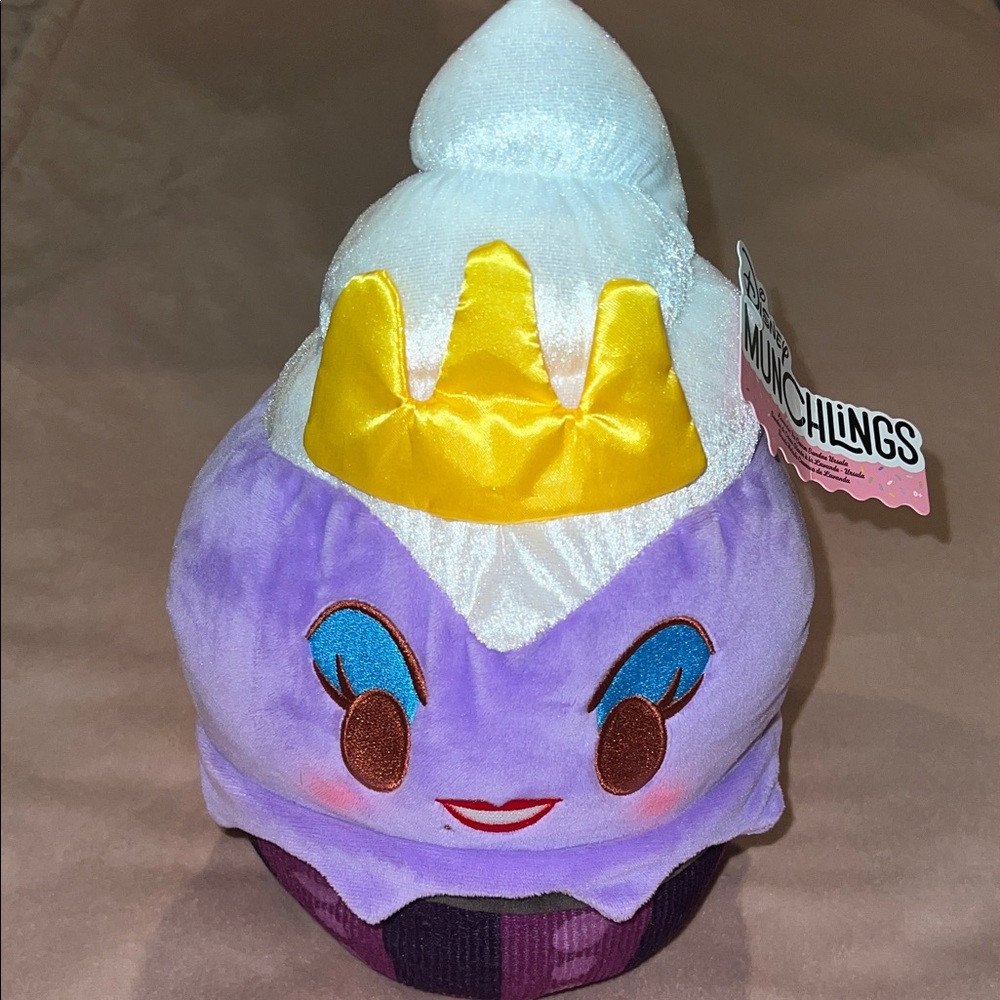 Disney Munchlings Ursula Cupcake Plush